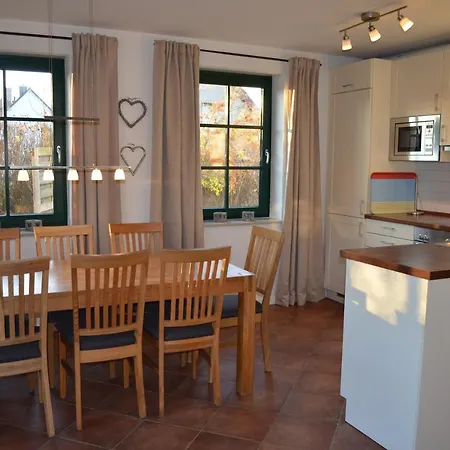 Insel Landhaus Bernstein * Gager